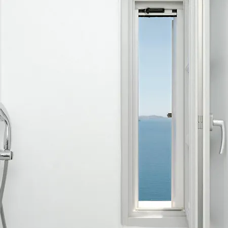 Nano Canaves Oia (Santorini)