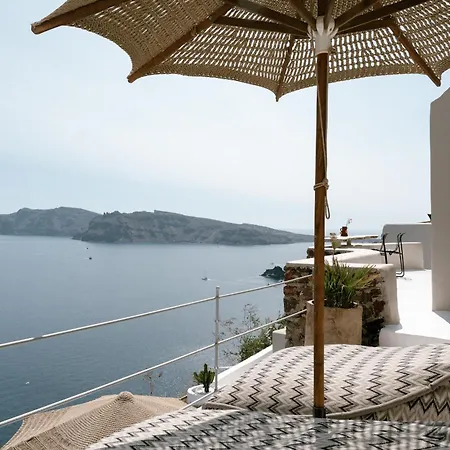 Nano Canaves Oia (Santorini)